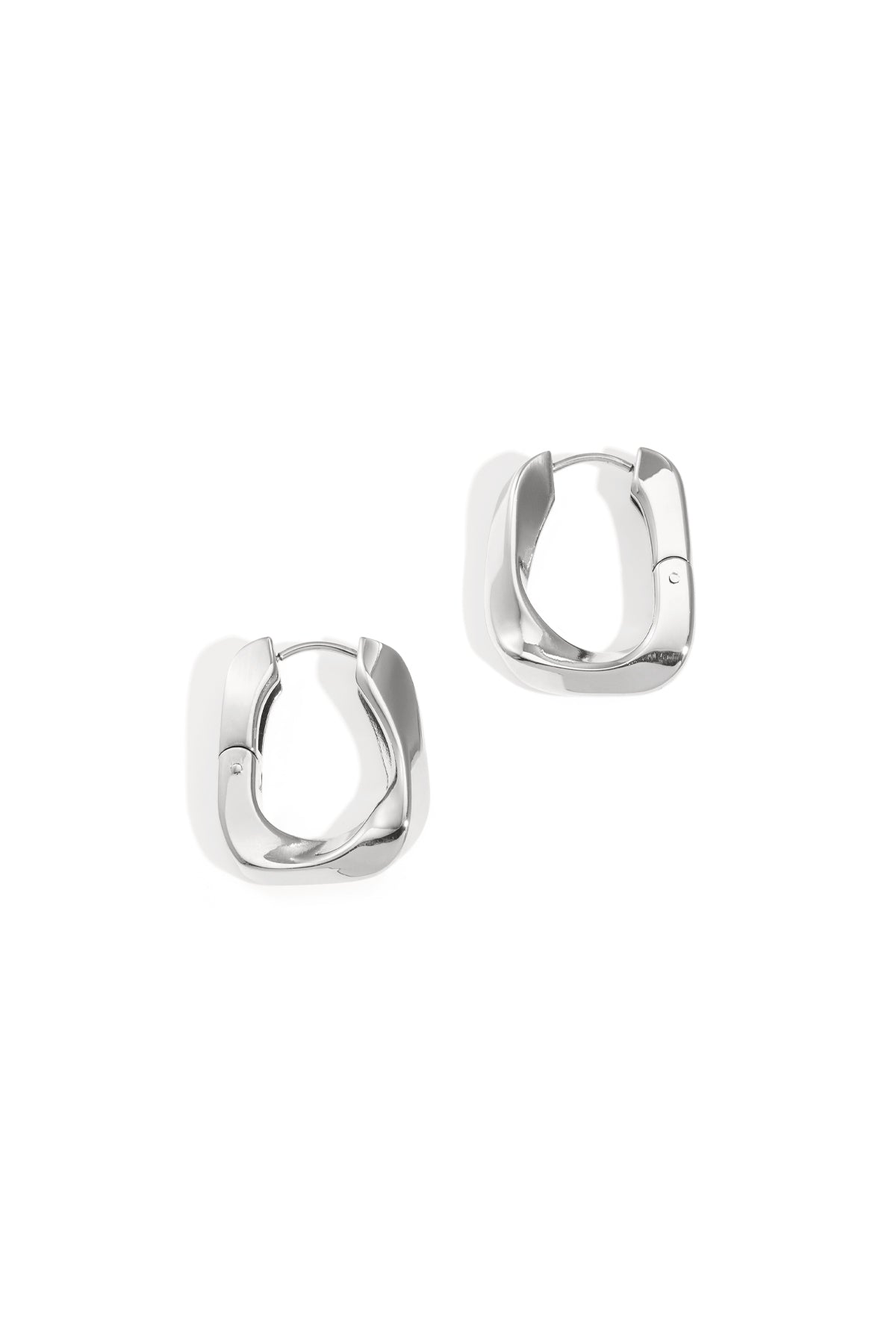 Rectangular twisted hoop earrings